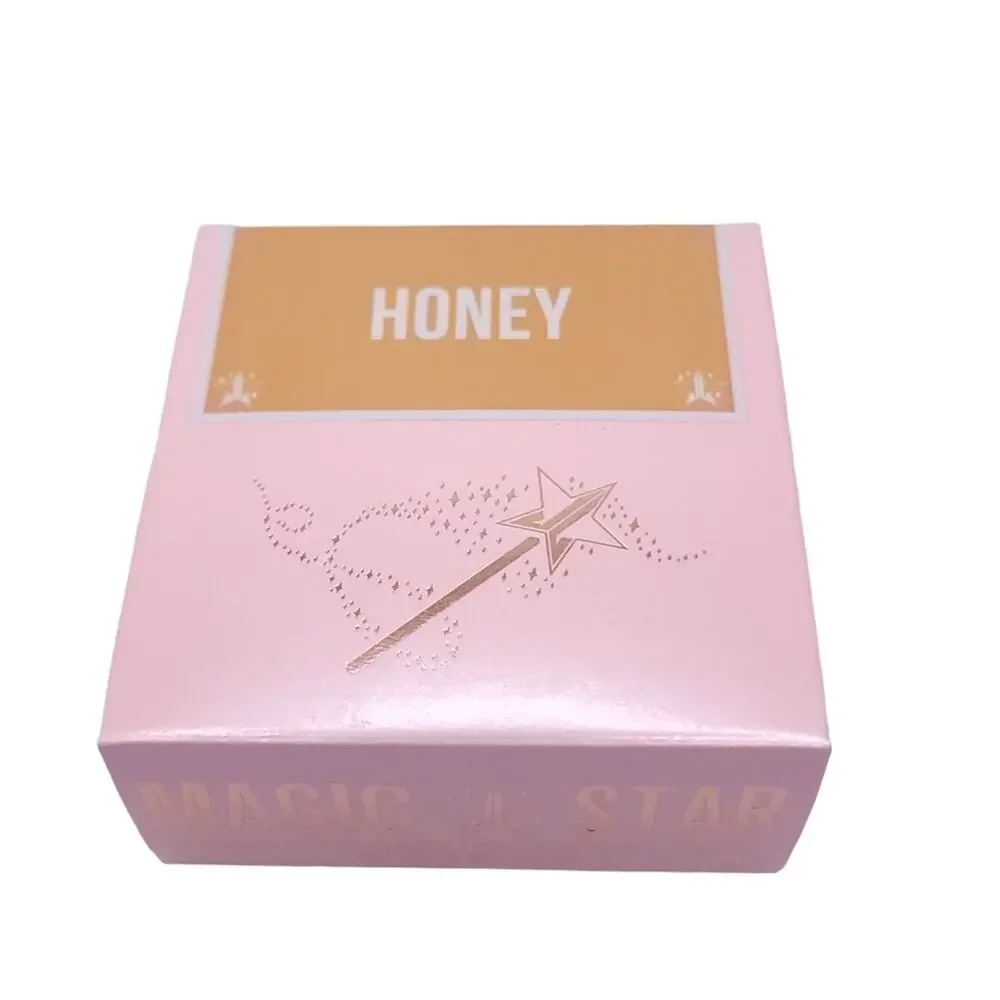 Jeffree Star Magic Star Luminous Setting Powder in Honey